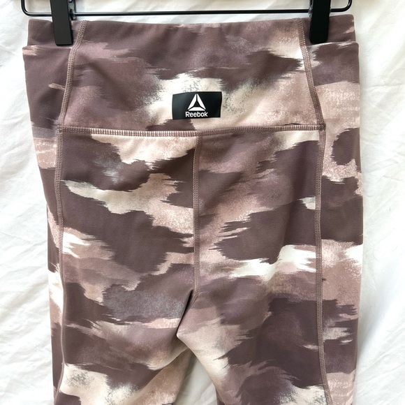 Reebok Womens 7/8 High Rise Leggings Brown/White Camo Small - Picture 4 of 8